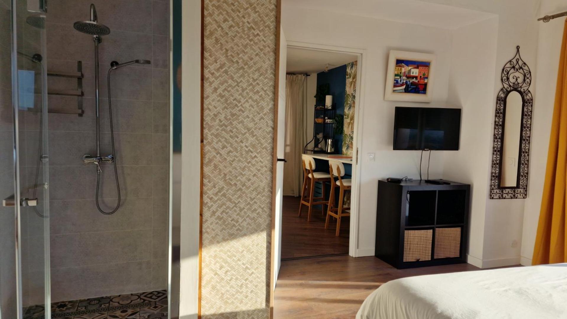 Reve D'Escapade Chambre Avec Vue Sublime Sur Les Cevennes Ardechoises Barjac  Exterior foto